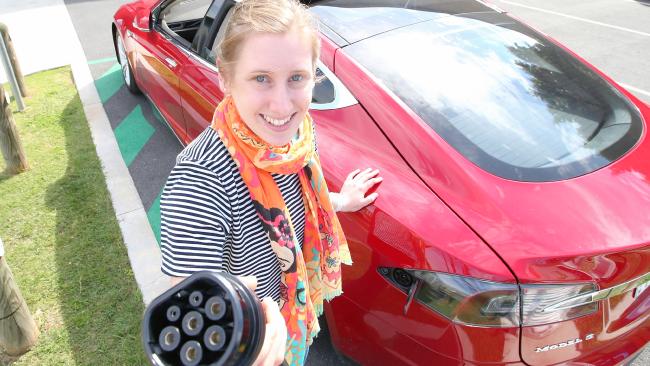 Shifting Australian cars to electric could happen within 10 years, at little or no extra cost